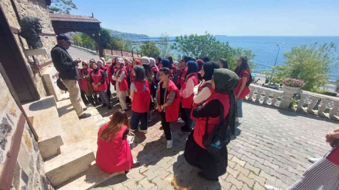 39 Üniversite Öğrencisiyle Tekirdağ’a Kültürel Gezi