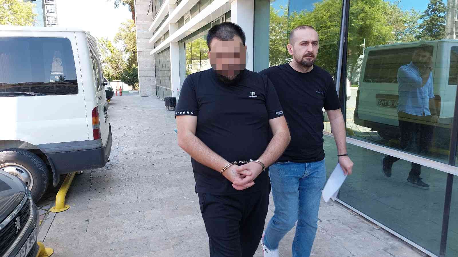 6 Bin 403 Adet Sentetik Ecza İle Yakalanan Şahıs Tutuklandı