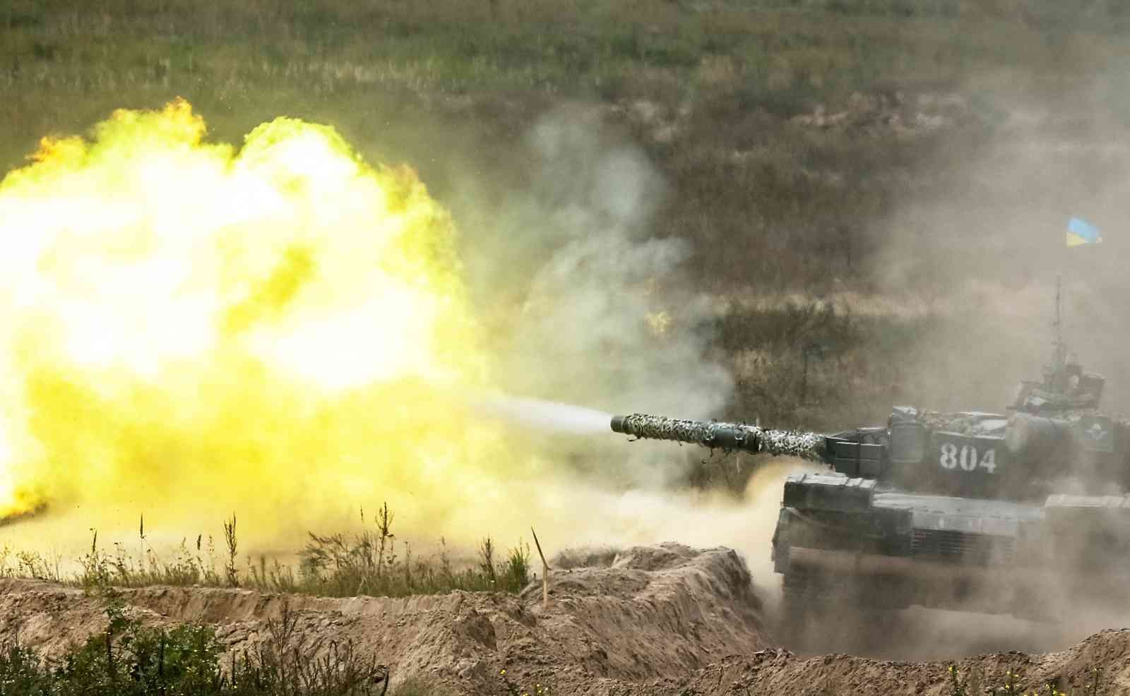 Çekya, Ukrayna’nın hasar gören tank ve zırhlı araçlarını onaracak