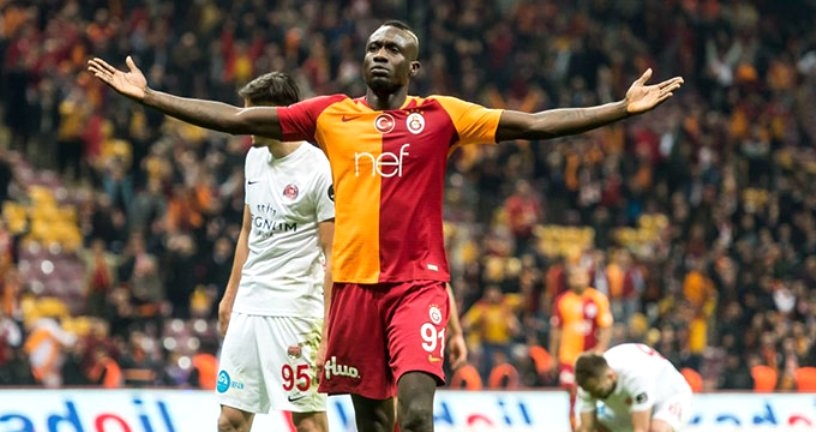 Galatasaray, Mbaye Diagne'nin yerini Aboubakar ile dolduracak!