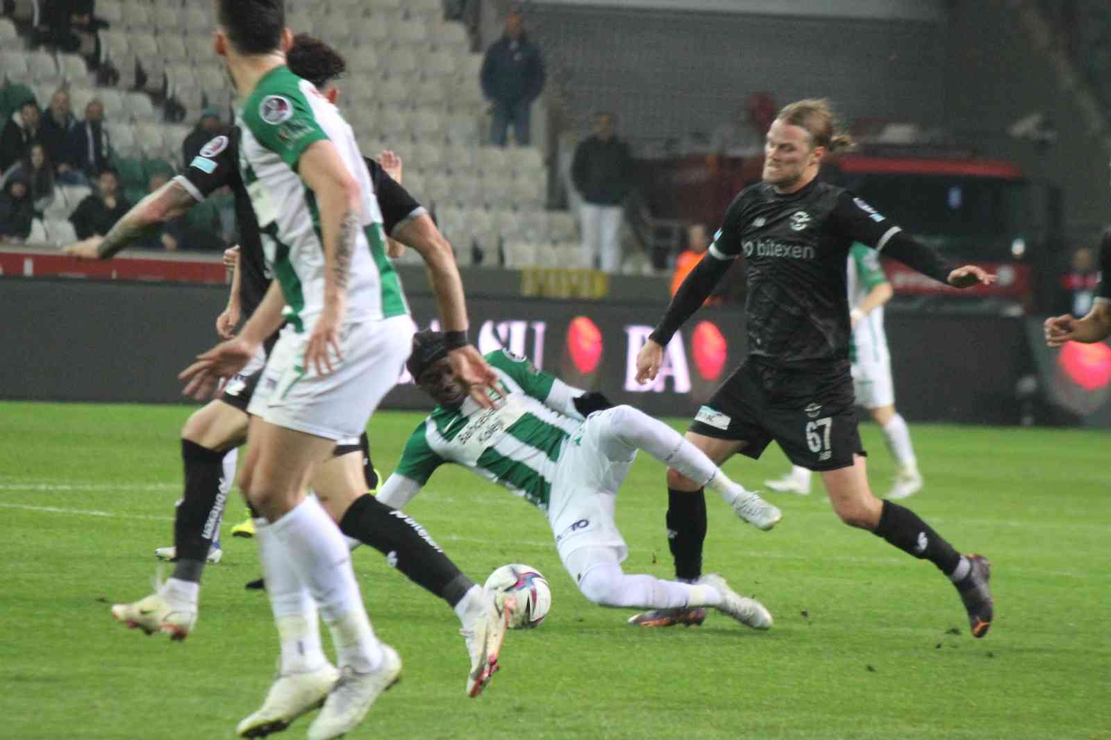 Süper Lig: GZT Giresunspor: 2 - Adana Demirspor: 0 (Maç sonucu)