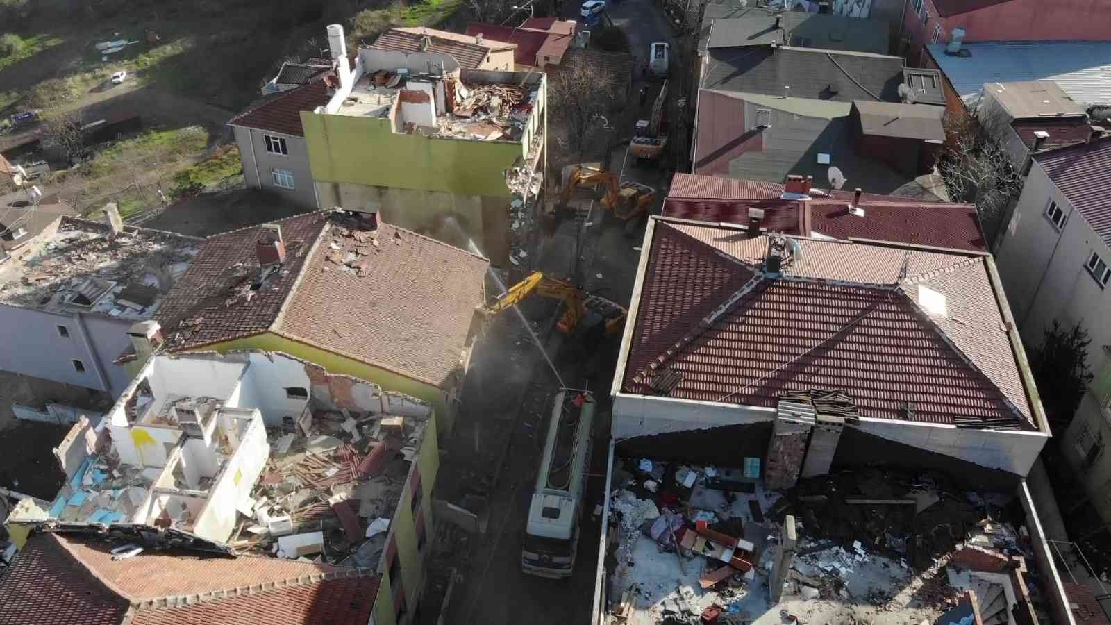 Üsküdar’da ''Büyük Dönüşüm'' kapsamında 32 bina yıkıldı
